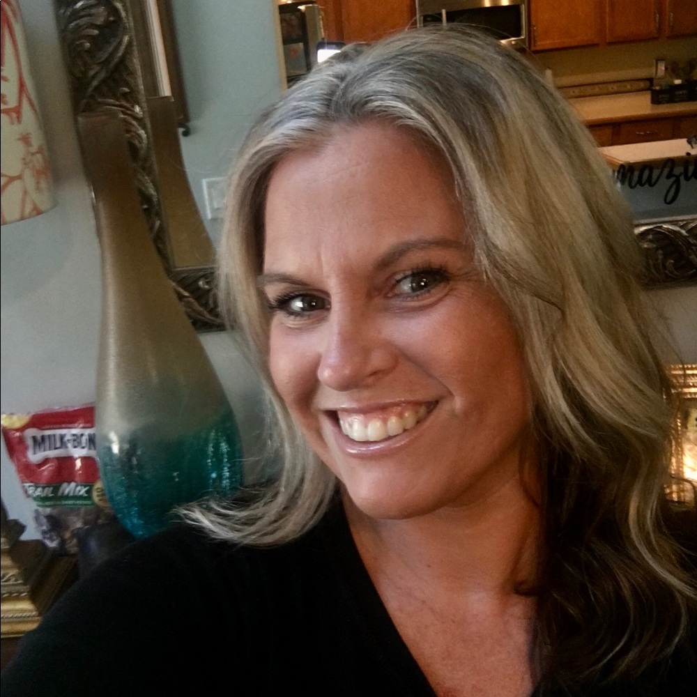 Meet your Posher, Melissa